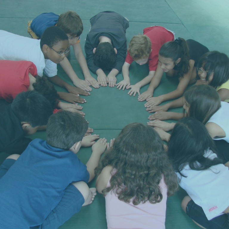 Curso de Yoga para Crianças e Adolescentes